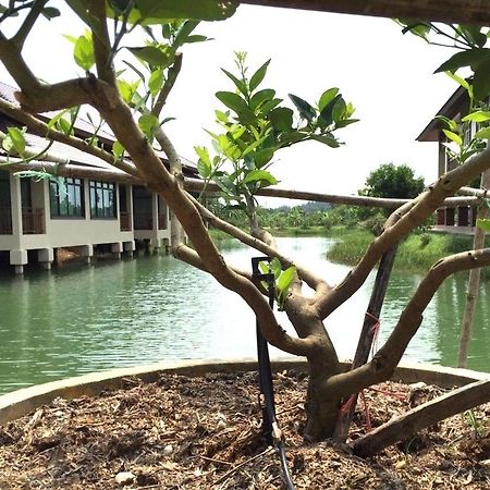 Lantala Residence Takua Thung Bagian luar foto