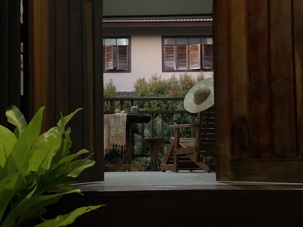 Lantala Residence Takua Thung Bagian luar foto